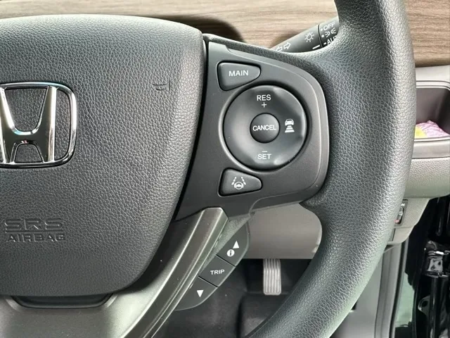 フリード(ホンダ)G  LEDヘッドライト登録済未使用車 18