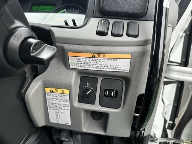 キャンター(三菱)３ｔ ローダースライドダンプディーラ-試乗車 11