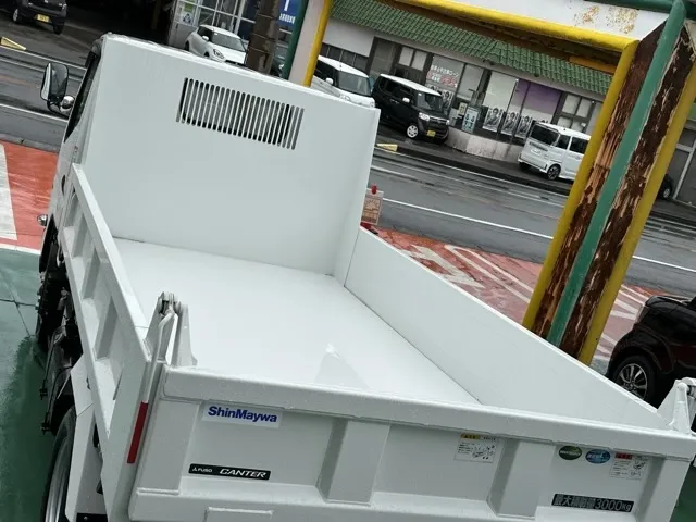 キャンター(三菱)３ｔ ローダースライドダンプディーラ-試乗車 22