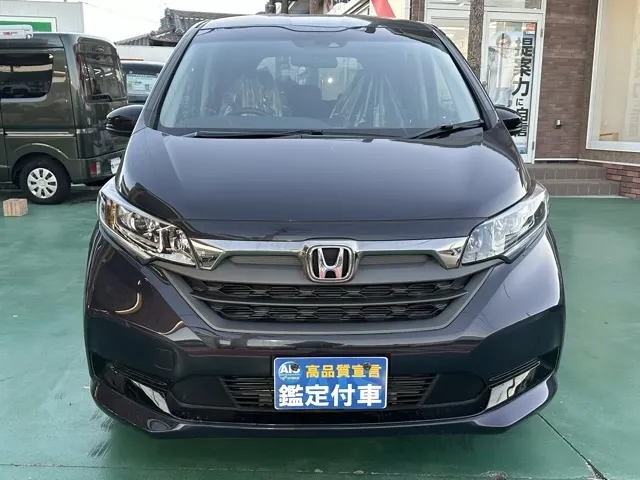 フリード(ホンダ)G BLACK STYLE登録済未使用車 29