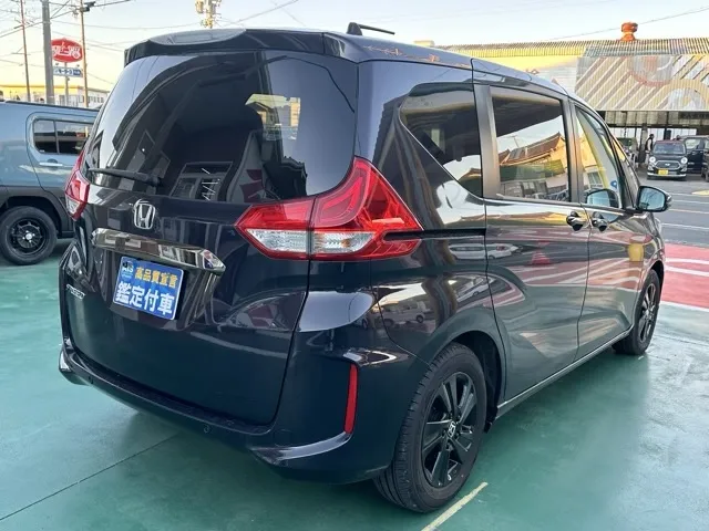 フリード(ホンダ)G BLACK STYLE登録済未使用車 3