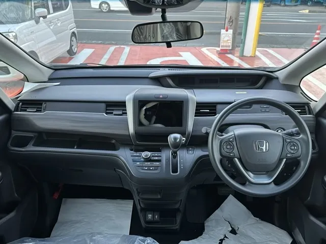 フリード(ホンダ)G BLACK STYLE登録済未使用車 6