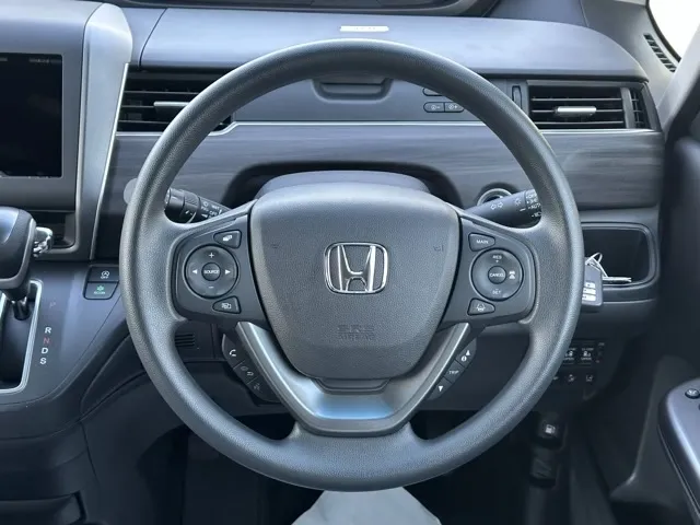 フリード(ホンダ)G BLACK STYLE登録済未使用車 7