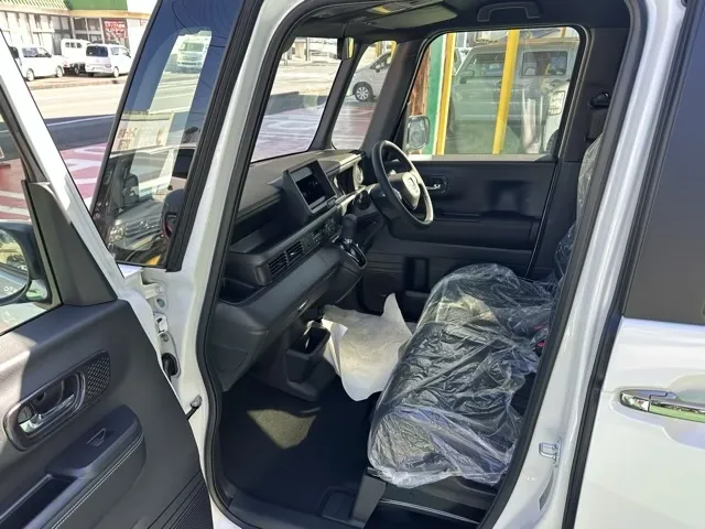 N-BOX(ホンダ)N-BOXカスタム コーディネートスタイル届出済未使用車 6