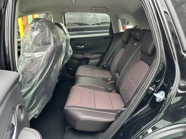 ZR-V(ホンダ)e：HEV X登録済未使用車 4