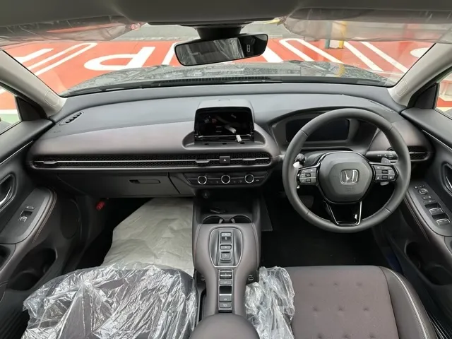 ZR-V(ホンダ)e：HEV X登録済未使用車 5