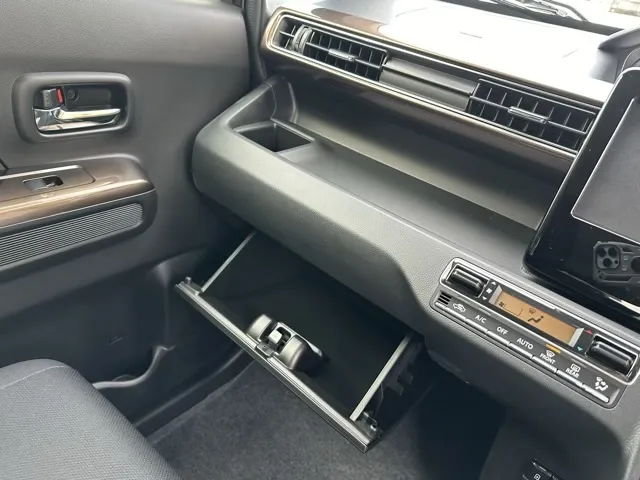 ワゴンR(スズキ)ハイブリッド ZX アップグレードパック届出済未使用車 24
