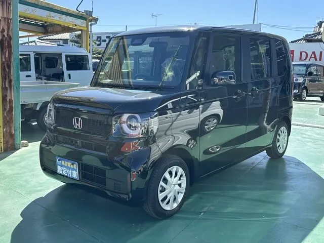 N-BOX(ホンダ)N-BOX コンフォートＰ届出済未使用車 1