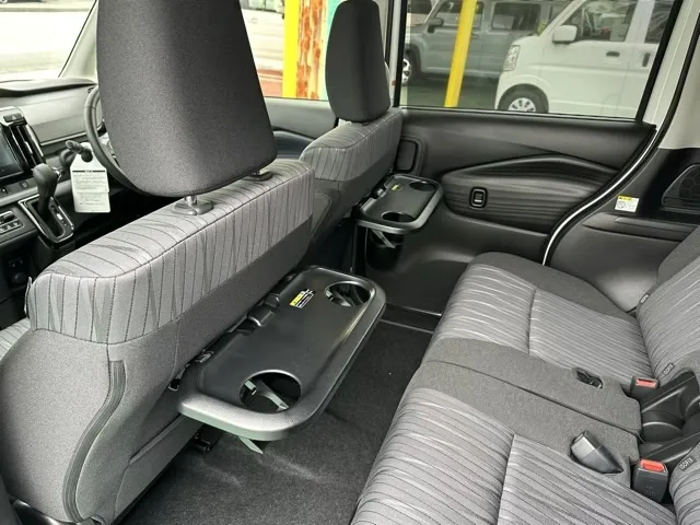 ソリオ(スズキ)ハイブリッドSZ 全方位ナビディーラ-試乗車 11