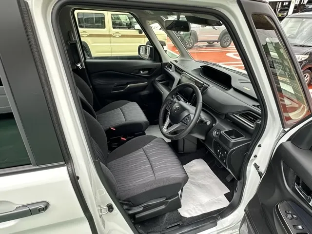 ソリオ(スズキ)ハイブリッドSZ 全方位ナビディーラ-試乗車 19