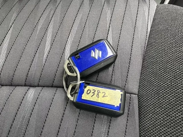 ソリオ(スズキ)ハイブリッドSZ 全方位ナビディーラ-試乗車 20