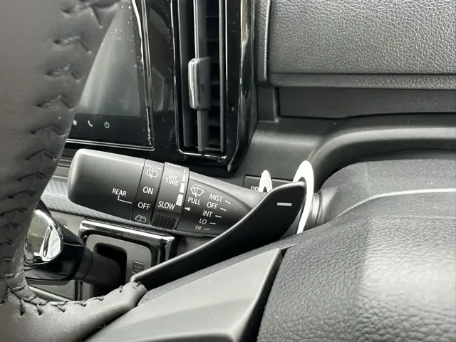 ソリオ(スズキ)ハイブリッドSZ 全方位ナビディーラ-試乗車 25