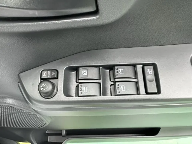 ピクシスメガ(トヨタ)L SAⅢ中古車 13