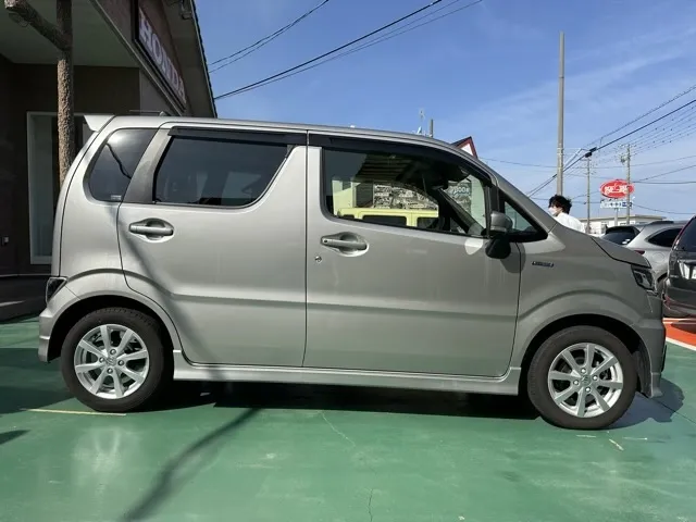 ワゴンRカスタムＺ ハイブリッド ZX スズキ 中古車は静岡県 松下モータース シンプルで使いやすいスイッチ類！ [NO:15219]
