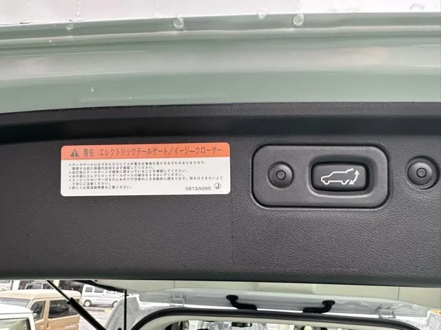 デリカD:5(三菱)シャモニー ナビ取付PKG オートステップ付登録済未使用車 14