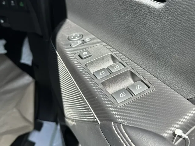 デリカD:5(三菱)シャモニー コンプリートPKG ナビ取付PKG登録済未使用車 11