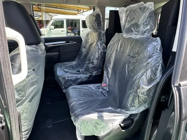 デリカD:5(三菱)シャモニー コンプリートPKG ナビ取付PKG登録済未使用車 4