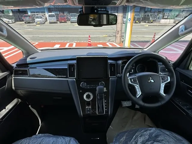 デリカD:5(三菱)シャモニー コンプリートPKG ナビ取付PKG登録済未使用車 6