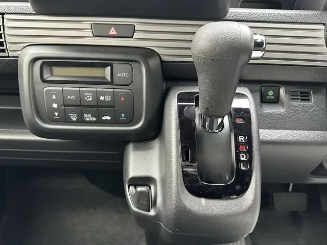 N-VAN(ホンダ)プラススタイルFUNターボ 4WD AT届出済未使用車 25