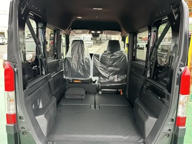 N-VAN(ホンダ)プラススタイルFUNターボ 4WD AT届出済未使用車 11