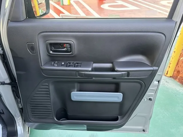 スペーシア(スズキ)ＸＦ届出済未使用車 16
