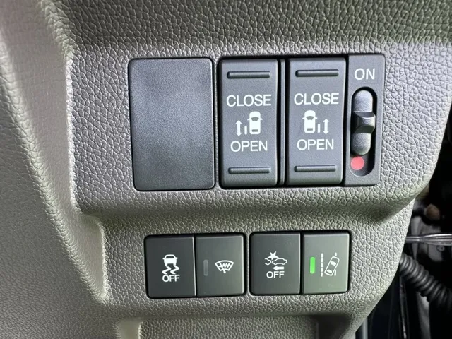フリード(ホンダ)G  LEDヘッドライト登録済未使用車 15