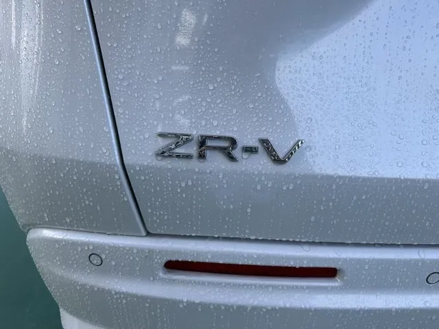 ZR-V(ホンダ)e：HEV Z BSI 後退出庫サポートレス登録済未使用車 13