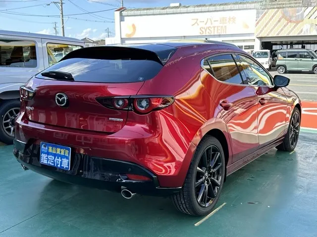 MAZDA3(マツダ)XD ブラックトーンエディション届出済未使用車 17