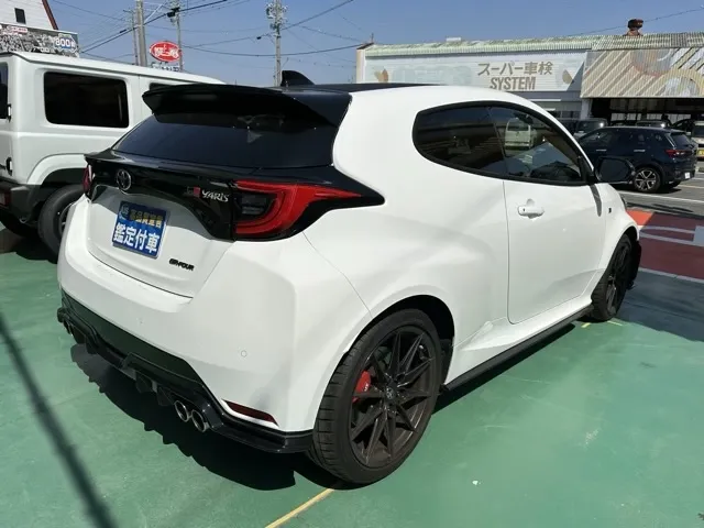 GRヤリス(トヨタ)RZ ハイパフォーマンス 予防安全PKG ４WD 6MTディーラ-試乗車 12