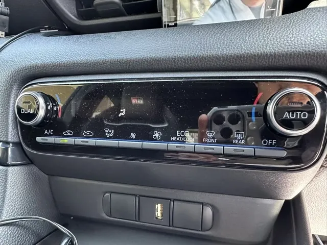 GRヤリス(トヨタ)RZ ハイパフォーマンス 予防安全PKG ４WD 6MTディーラ-試乗車 26