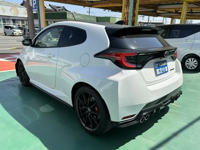 GRヤリス(トヨタ)RZ ハイパフォーマンス 予防安全PKG ４WD 6MTディーラ-試乗車 2