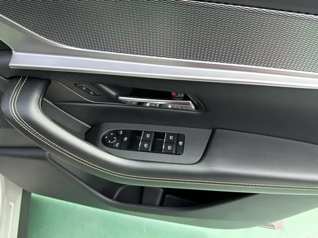 CX-60(マツダ)XD-ハイブリッド エクスクルーシブスポーツ 4WDディーラ-試乗車 19