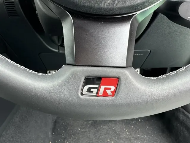 GR86(トヨタ)RZ 6MTディーラ-試乗車 25