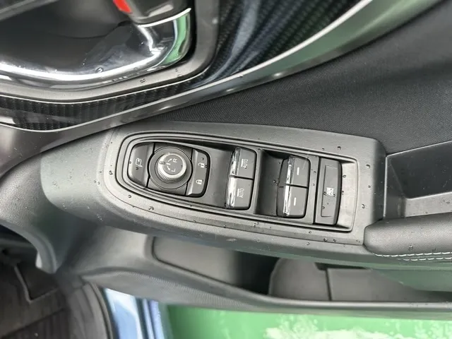 インプレッサ(スバル)2.0i-L アイサイト中古車 16