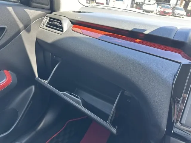 スイフト(スズキ)ベースグレード　セーフティサポート　AT中古車 24
