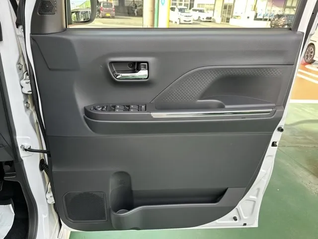 タント(ダイハツ)X 純正ドアバイザー Fグリルロアガーニッシュ届出済未使用車 16