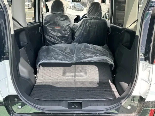 デリカミニ(三菱)Gプレミアム ４WD届出済未使用車 11
