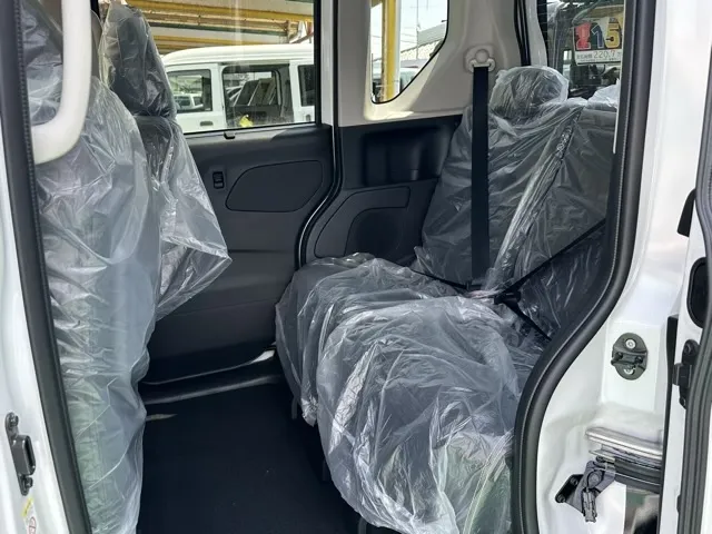 デリカミニ(三菱)Gプレミアム ４WD届出済未使用車 5