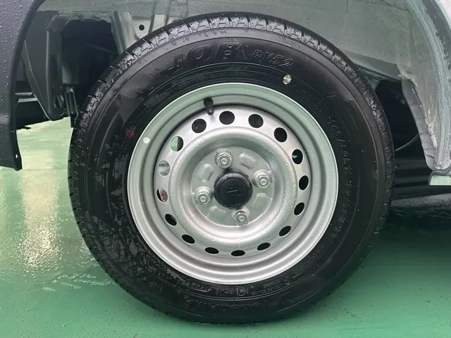 ハイゼット(ダイハツ)デラックス AT届出済未使用車 13