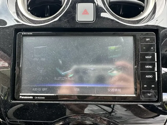 ノート(ニッサン)eパワーX中古車 20