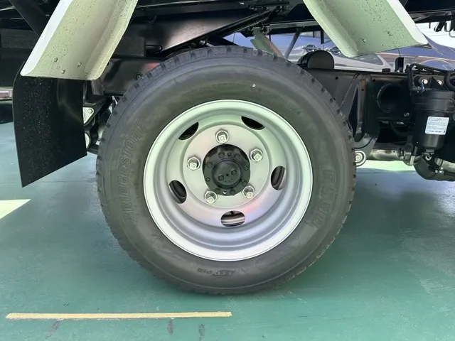 キャンター(三菱)全低床キョウカダンプ ２ｔ コボレーンレンタ登録済未使用車 11