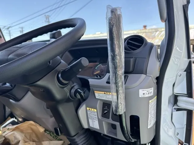 キャンター(三菱)全低床キョウカダンプ ２ｔ コボレーンレンタ登録済未使用車 16
