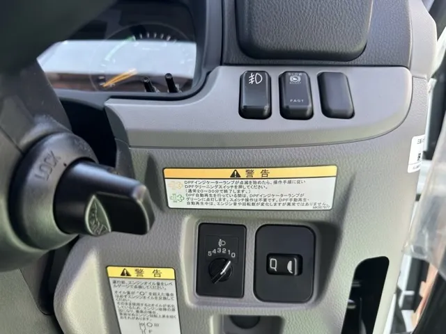 キャンター(三菱)全低床キョウカダンプ ２ｔ コボレーンレンタ登録済未使用車 17