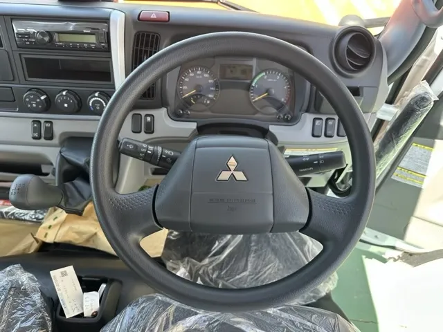 キャンター(三菱)全低床キョウカダンプ ２ｔ コボレーンレンタ登録済未使用車 18