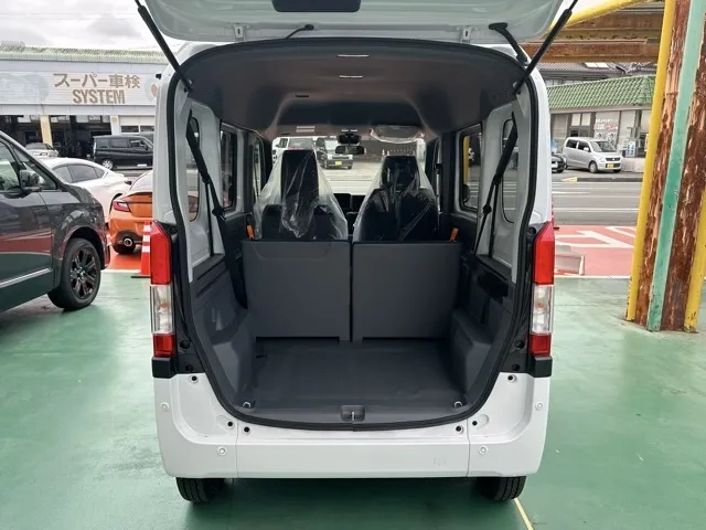 N-VAN(ホンダ)Gタイプ AT ４WD届出済未使用車 9