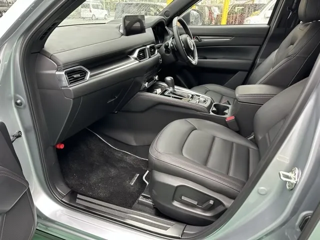 CX-5(マツダ)XD スポーツアピアランス中古車 5