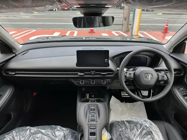 ZR-V(ホンダ)e：HEV Z BSI 後退出庫サポートレス登録済未使用車 5
