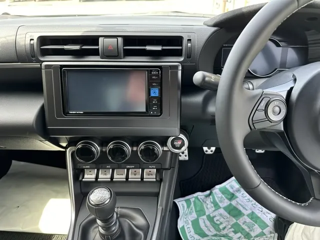 GR86(トヨタ)RZ 6MTディーラ-試乗車 10