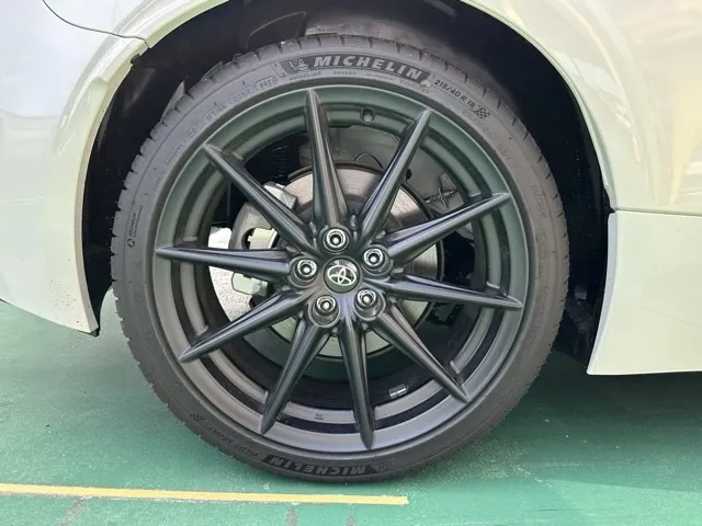 GR86(トヨタ)RZ 6MTディーラ-試乗車 7
