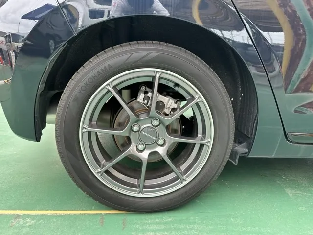 フィット(ホンダ)e：HEV モデューロX中古車 11